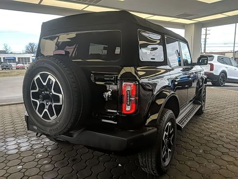 Used 2025 Ford Bronco Outer Banks image 5