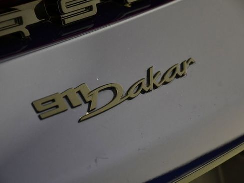 Used 2024 Porsche 911 Dakar image 11