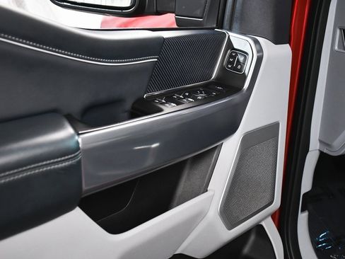 Used 2024 Ford F250 Limited image 11