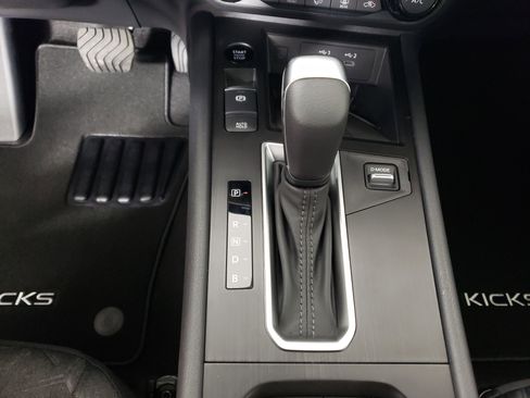 New 2026 Nissan Kicks SV w/ SV Premium Package image 25