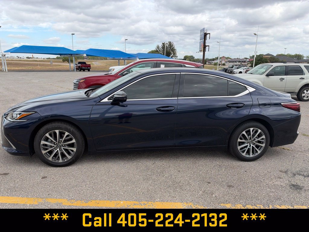Used 2023 Lexus ES 350 w/ Accessory Package (Z1) FWD image 2