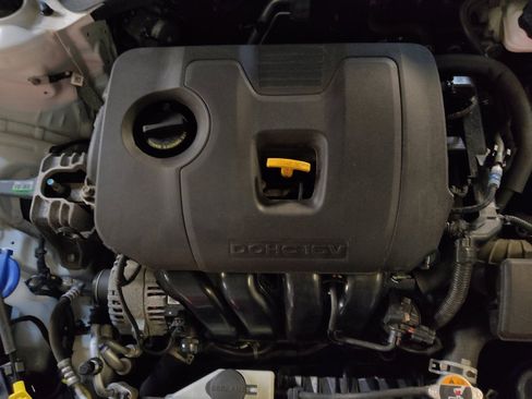 Used 2023 Kia Forte LXS w/ LXS Technology Package image 30