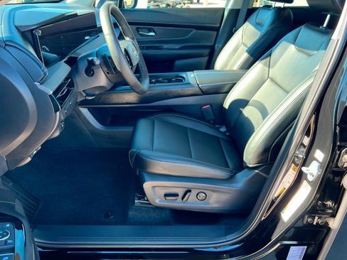 Used 2025 Nissan Murano SV image 17