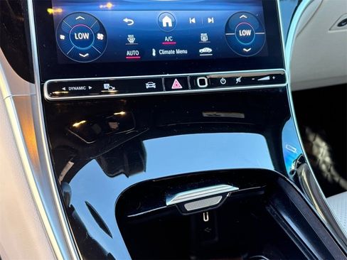 Used 2023 Mercedes-Benz GLC 300 image 26