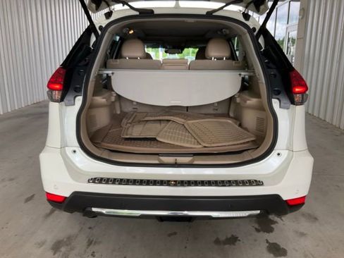 Used 2020 Nissan Rogue SL w/ Premium Package FWD image 19