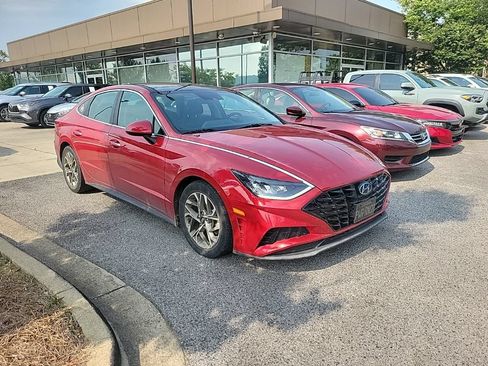 Used 2021 Hyundai Sonata SEL w/ Convenience Package FWD image 2