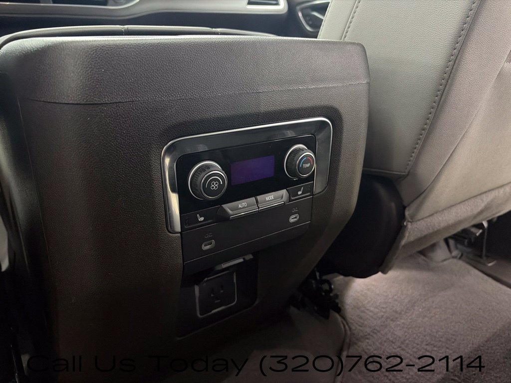 Used 2024 Chevrolet Tahoe Z71 w/ Luxury Package AWD/4WD image 24