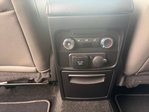 Used 2016 Ford Flex SEL w/ Equipment Group 202A AWD/4WD image 28