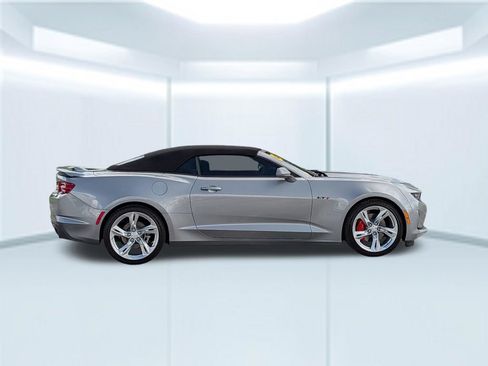 Used 2023 Chevrolet Camaro LT RWD image 7