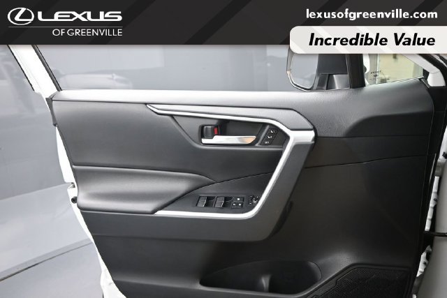 Used 2019 Toyota RAV4 XLE Premium w/ Cold Weather Package AWD/4WD image 21