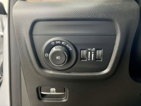 New 2026 Jeep Grand Cherokee L Limited image 19