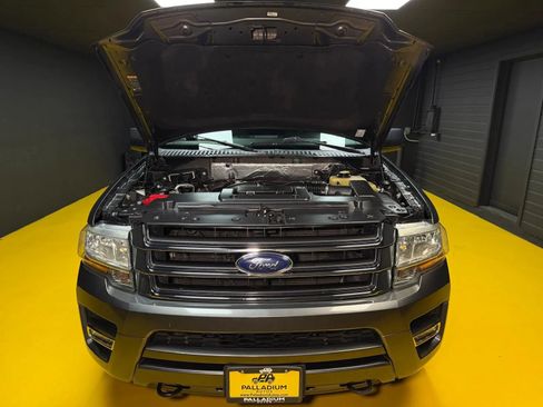 Used 2017 Ford Expedition EL XLT AWD/4WD image 39