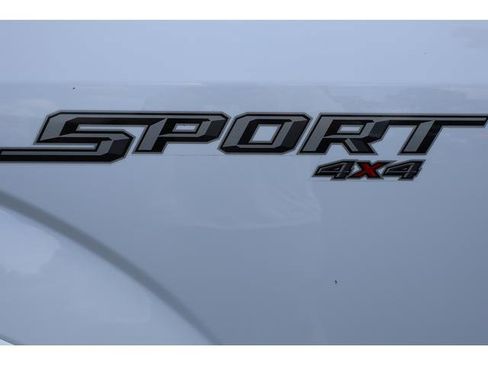 Used 2016 Ford F150 XLT w/ Equipment Group 302A Luxury AWD/4WD image 10