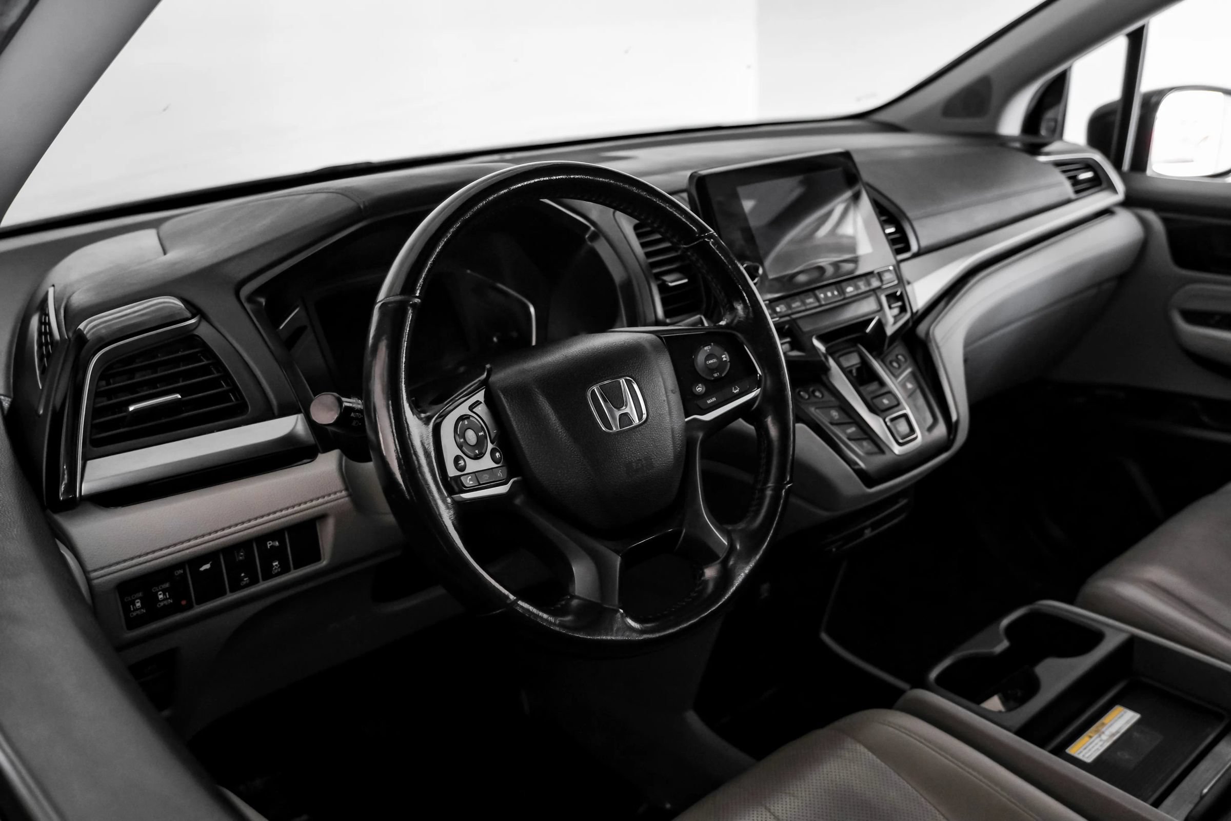 Used 2019 Honda Odyssey Elite image 15