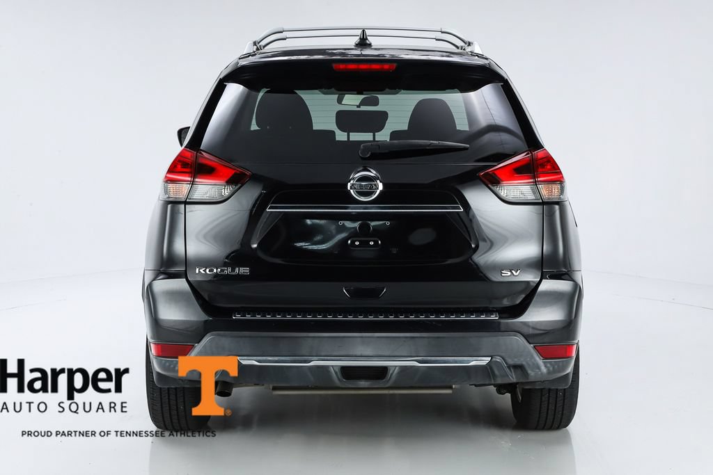 Used 2017 Nissan Rogue SV w/ SV Premium Package FWD image 8