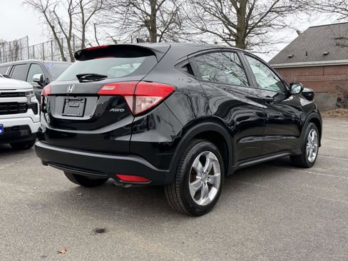 Used 2018 Honda HR-V LX image 5