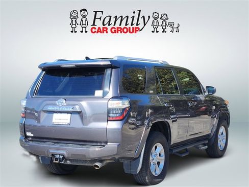 Certified 2018 Toyota 4Runner SR5 image 4