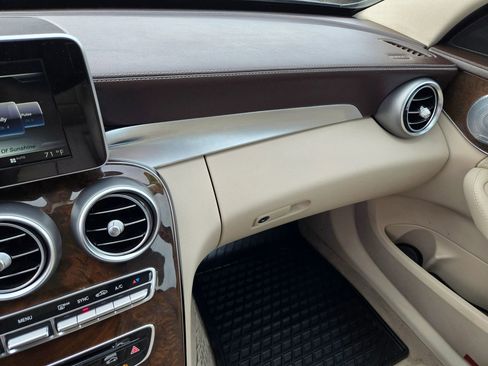 Used 2016 Mercedes-Benz C 300 4MATIC Sedan image 45
