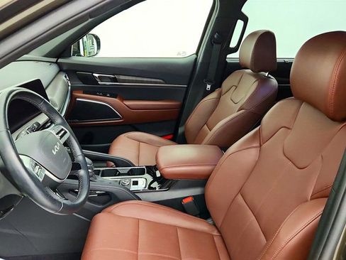 Used 2025 Kia Telluride SX w/ SX Captain's Chair Package AWD/4WD image 21