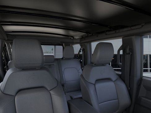 New 2025 Ford Bronco Badlands w/ Sasquatch Package image 37