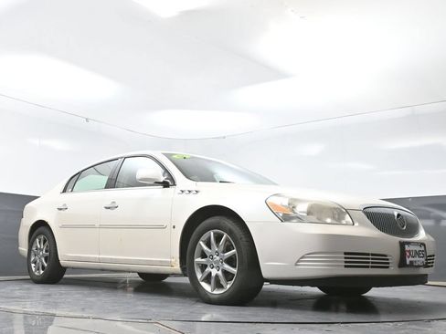 Used 2008 Buick Lucerne CXL w/ Ultra Confidence Package FWD image 24