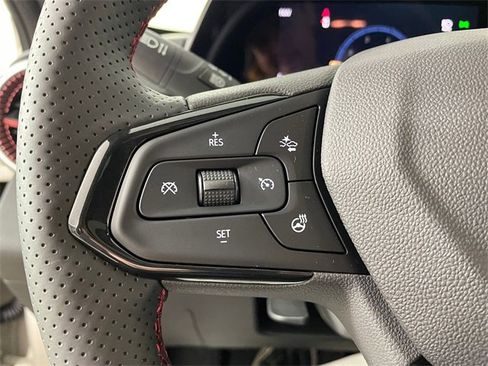 New 2026 Chevrolet Trax RS w/ Sunroof Package image 7