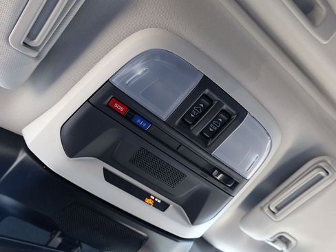 New 2026 Subaru Crosstrek 2.0i Premium image 17