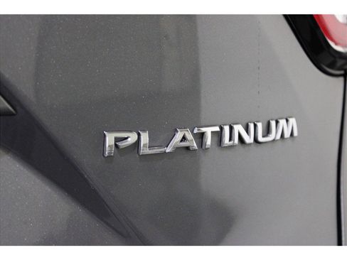 Used 2018 Nissan Murano Platinum w/ Cargo Package image 19