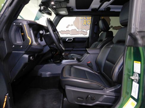 Used 2024 Ford Bronco Badlands image 33