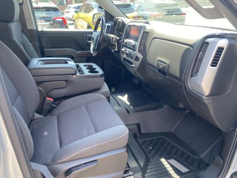 Used 2019 GMC Sierra 1500 SLE w/ SLE Value Package AWD/4WD image 25