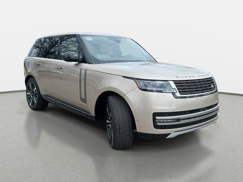 New 2026 Land Rover Range Rover SE image 3