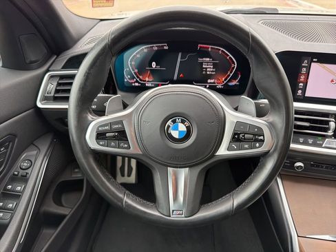 Used 2021 BMW 330i Sedan w/ M Sport Package RWD image 22