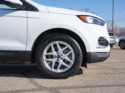 Used 2024 Ford Edge SEL w/ Convenience Package image 13