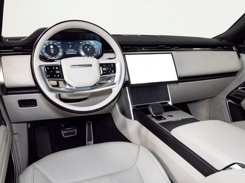 Used 2024 Land Rover Range Rover SE AWD/4WD image 7