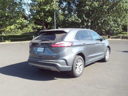Used 2024 Ford Edge SEL AWD/4WD image 5