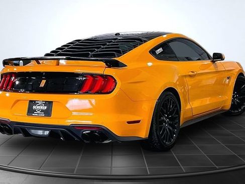 Used 2018 Ford Mustang GT Premium w/ GT Performance Package RWD image 2
