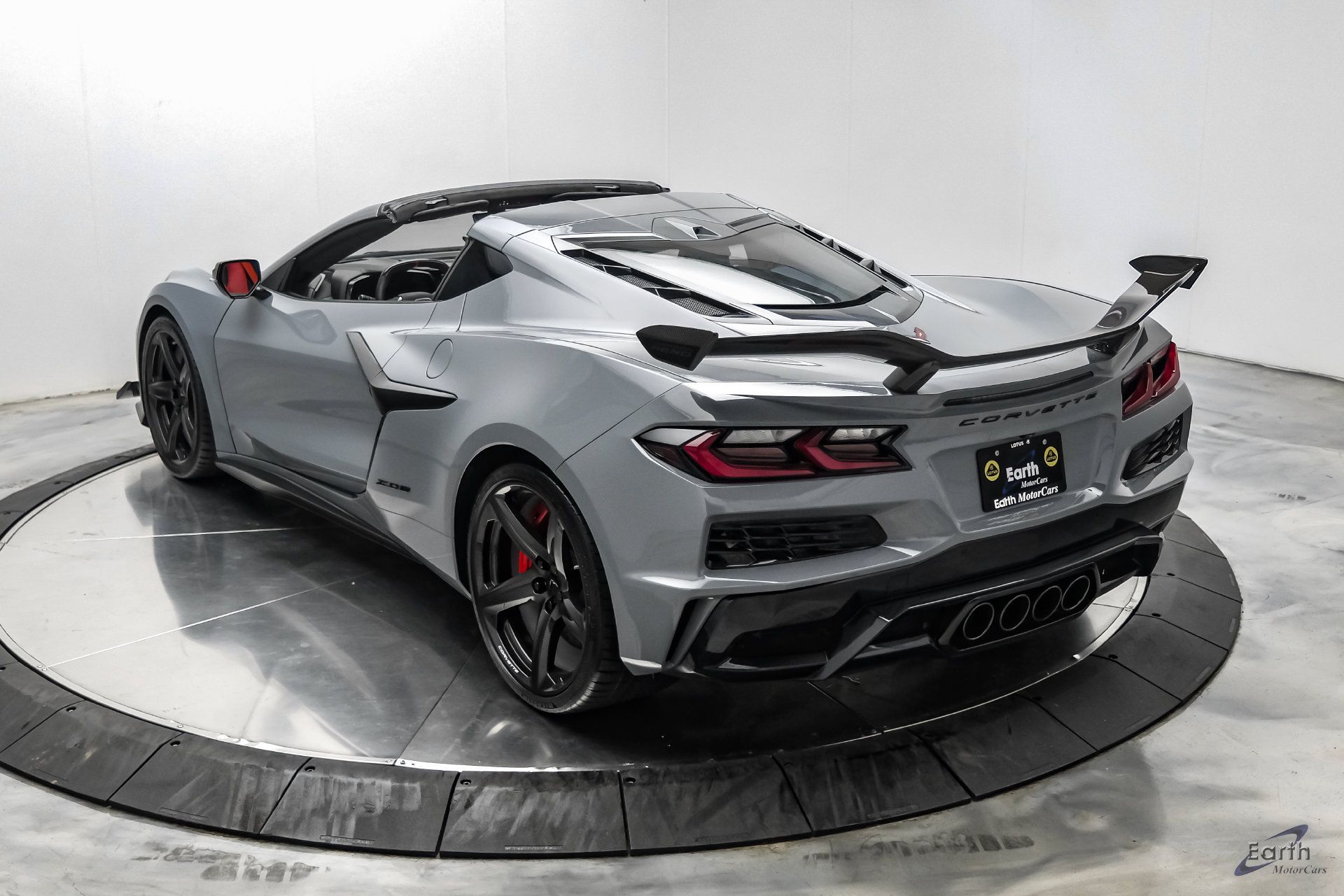 Used 2025 Chevrolet Corvette Z06 w/ Z07 Performance Package RWD image 15