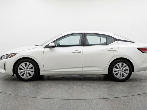 Used 2025 Nissan Sentra S image 5