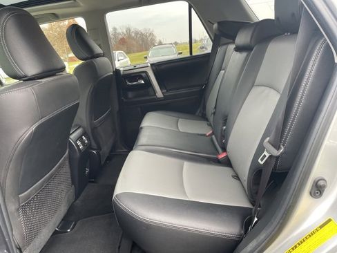 Used 2023 Toyota 4Runner SR5 Premium image 10