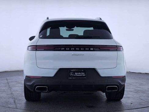 Used 2025 Porsche Cayenne image 4