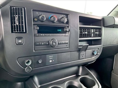 New 2026 Chevrolet Express 3500 Extended RWD image 18