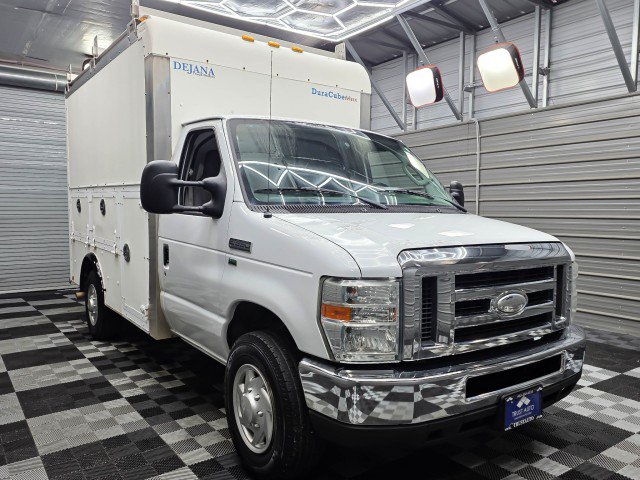 Used 2014 Ford E-350 and Econoline 350 Super Duty w/ Power Windows & Locks Group RWD image 5