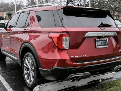 Used 2021 Ford Explorer Platinum w/ Equipment Group 601A image 6