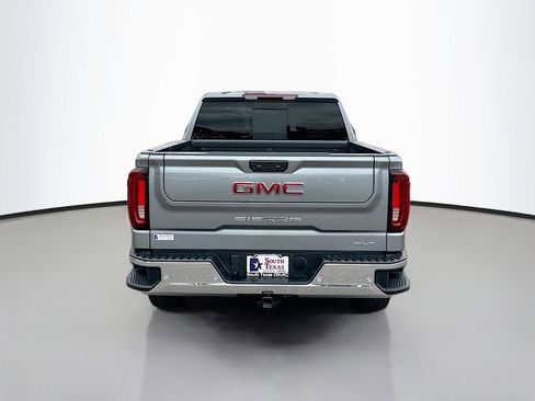 Used 2025 GMC Sierra 1500 SLT image 6