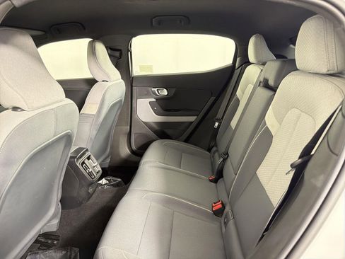 Used 2022 Polestar Polestar 2 image 24