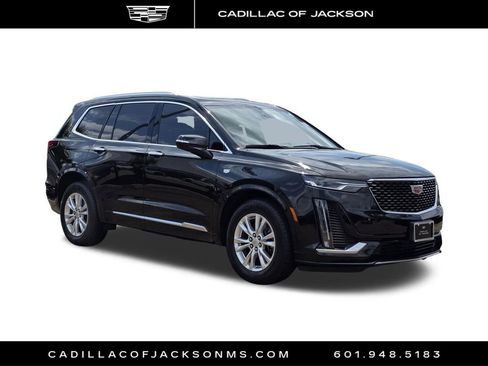 Certified 2025 Cadillac XT6 Luxury FWD image 3