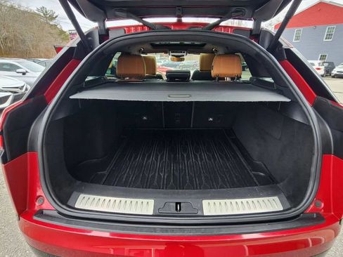 Used 2019 Land Rover Range Rover Velar R-Dynamic SE image 13