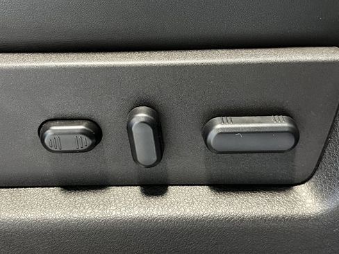 Used 2014 Ford F150 Raptor w/ Equipment Group 801A Luxury image 34