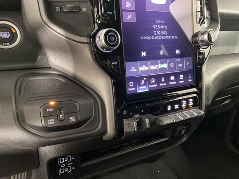 New 2026 RAM 2500 Tradesman AWD/4WD image 30