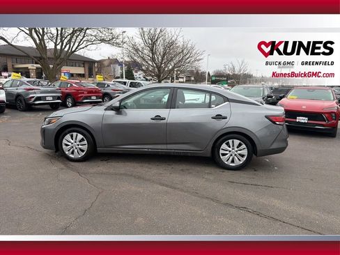 Used 2024 Nissan Sentra S image 5